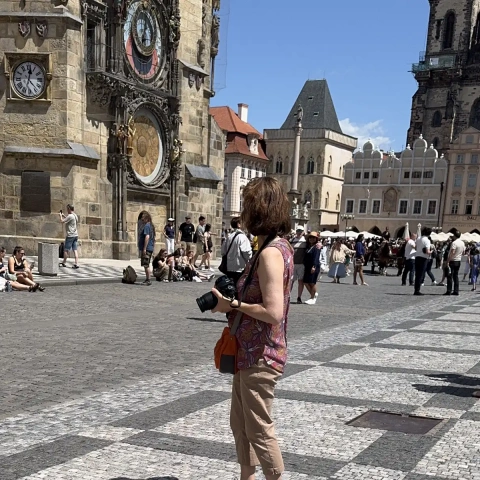 Prague Cityscapes – A Painter’s Journey Through Light, Movement and Memory